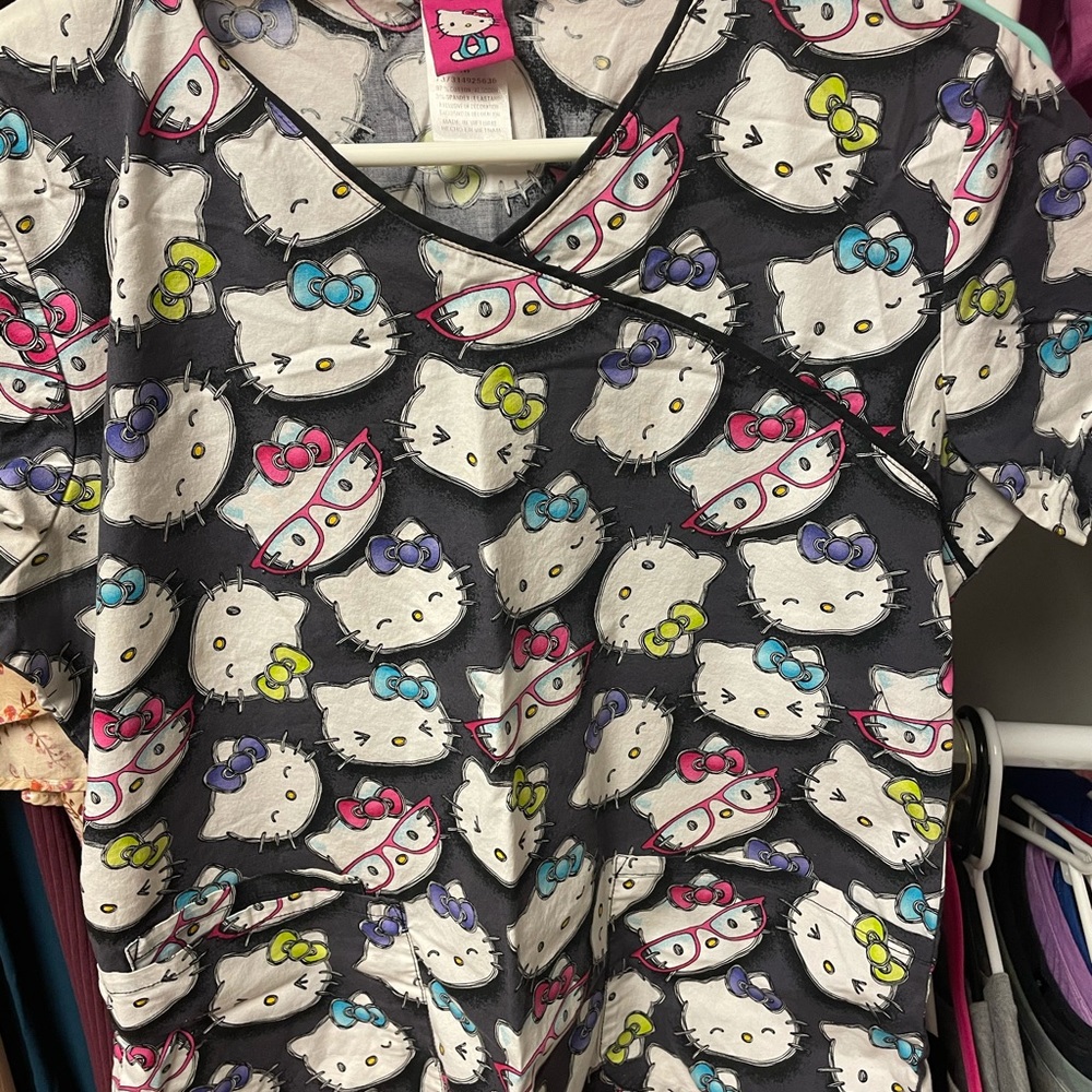 Scrub top